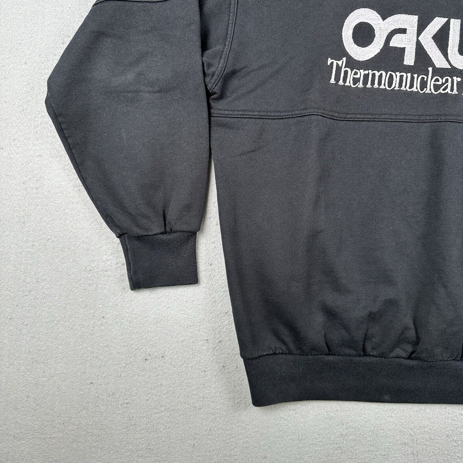 90s Oakley Software Embroidered Thermonuclear Sweatshirt (Large)